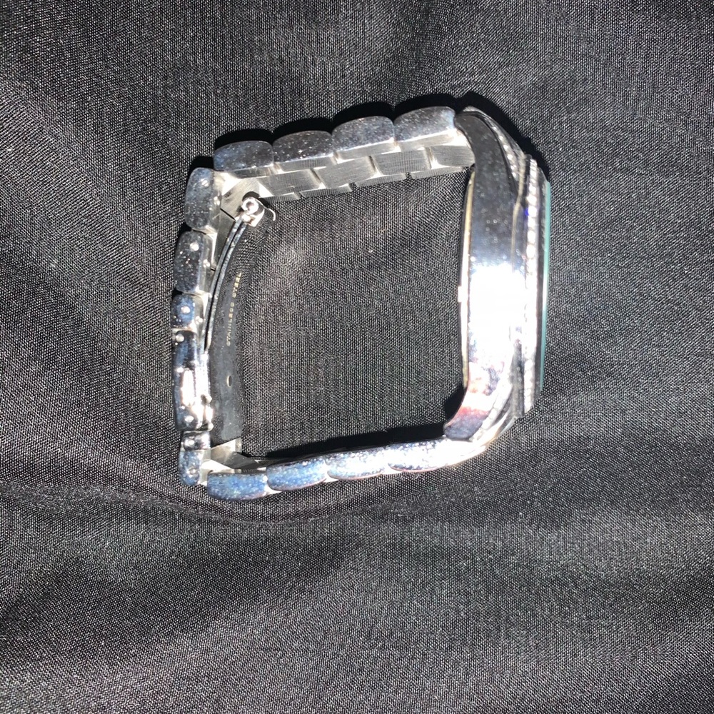 Michael Kors Watch with Rhinestones - Picture 5 of 8